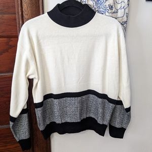 🐦3/$20🐦 Vintage Black white grey stripe mock neck oversized sweater